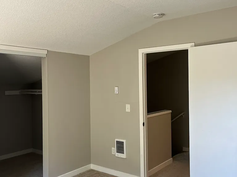 3619 N Missouri Ave — Photo 16