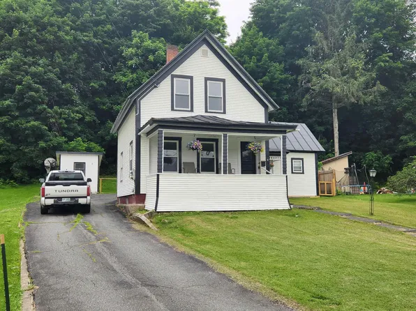 17 Maple Street, Windsor, VT 05089