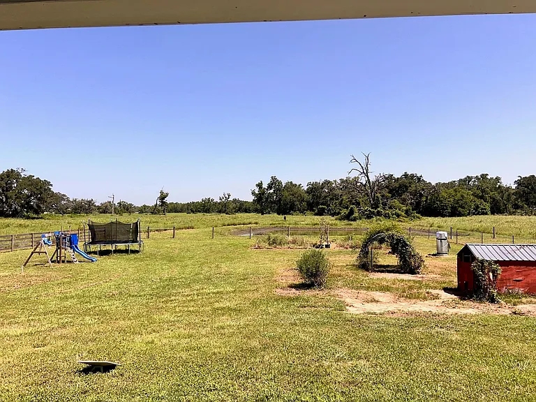 2502 Majestic Oaks Ct — Photo 33