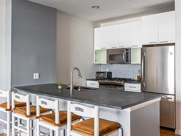 4th image of 48-21 5th St #3-H