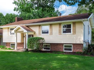 8001 Lewis Center Rd, Westerville, OH 43082