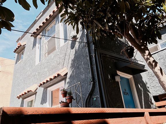 2nd image of 834 Laguna Ave #1
