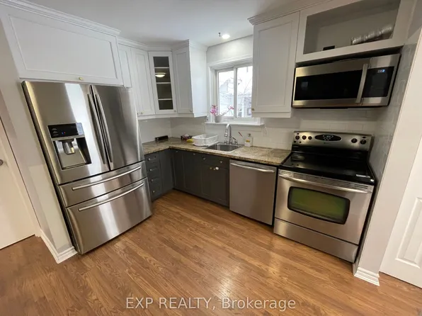 7 Burbank Pl, Barrie, ON L4M 2S8