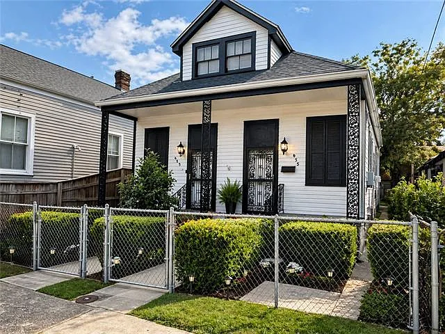 433 Homer St — Photo 21