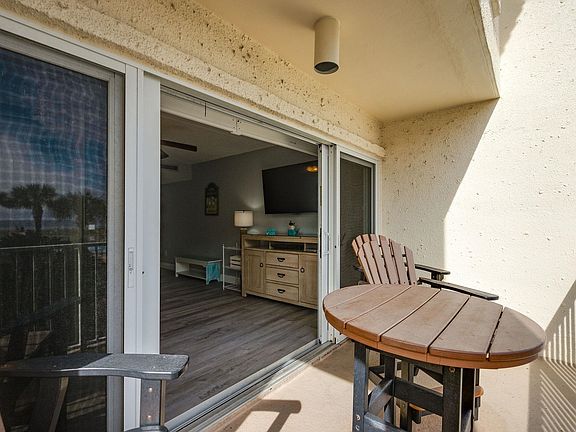 4th image of 390 A1a Beach Blvd Unit 36