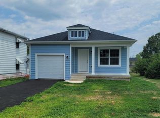 750 Jefferson Ave, Charles Town, WV