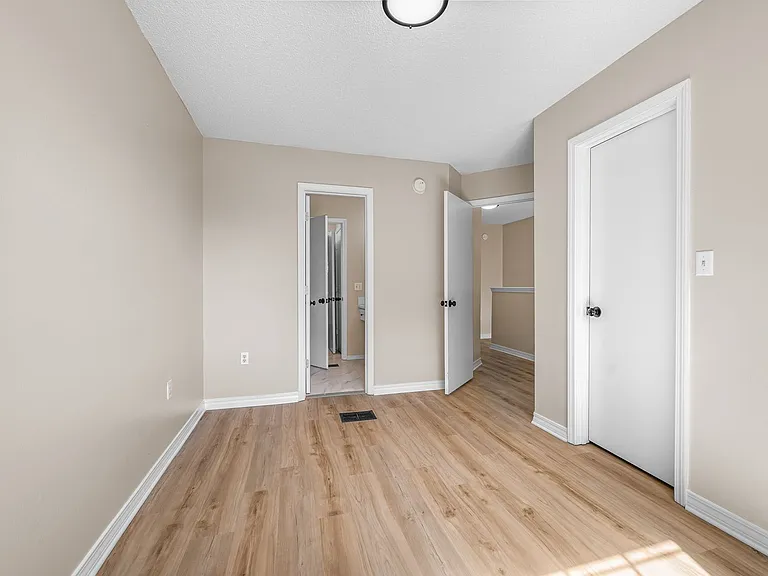 648 Virginia Oak Ct — Photo 30