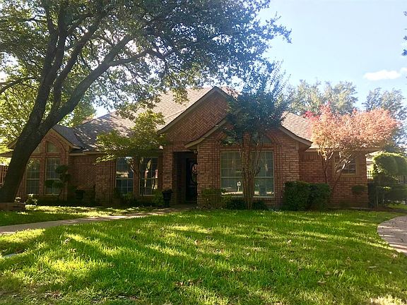 2nd image of 7024 Castle Creek Dr E
