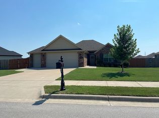 7455 Drury Ave, Springdale, AR 72762