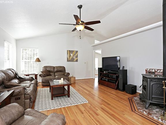 4th image of 12045 Peregrine Way