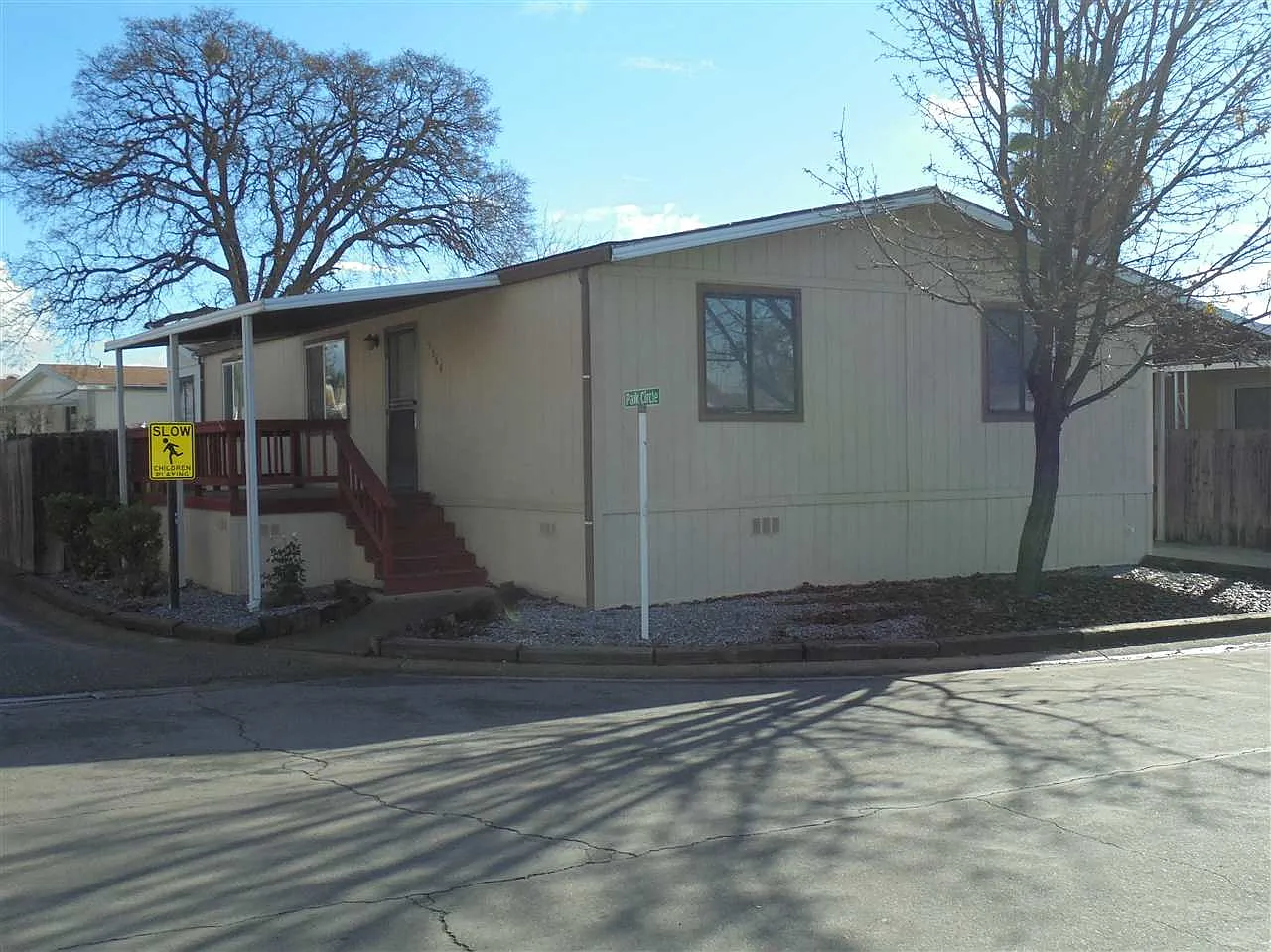5564 Park Cir photo 1
