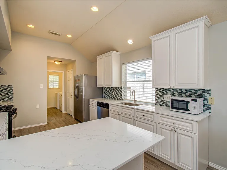 20211 Black Canyon Dr — Photo 11
