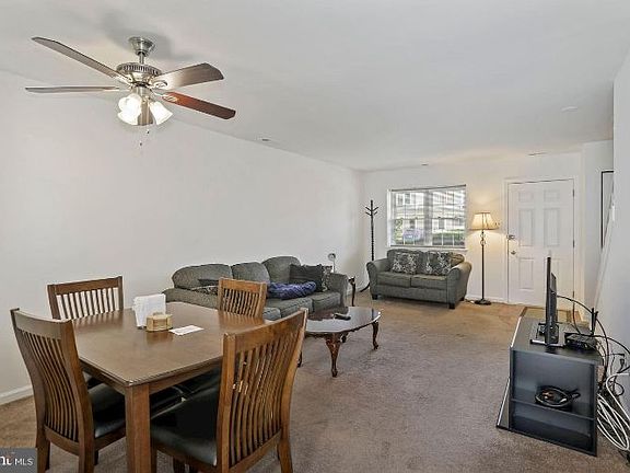 3rd image of 925 Woodstock Ct #925