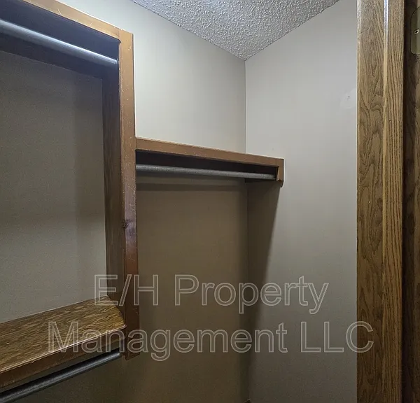 9105 W Westlawn St #1 — Photo 19