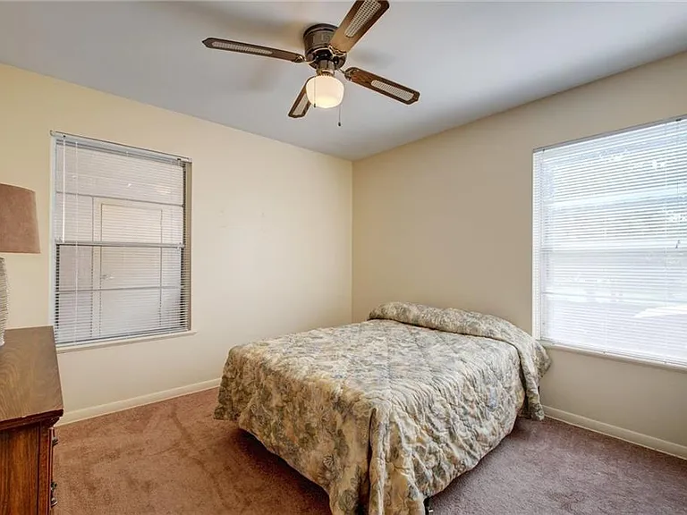 607 Bellevue Pl #B — Photo 13