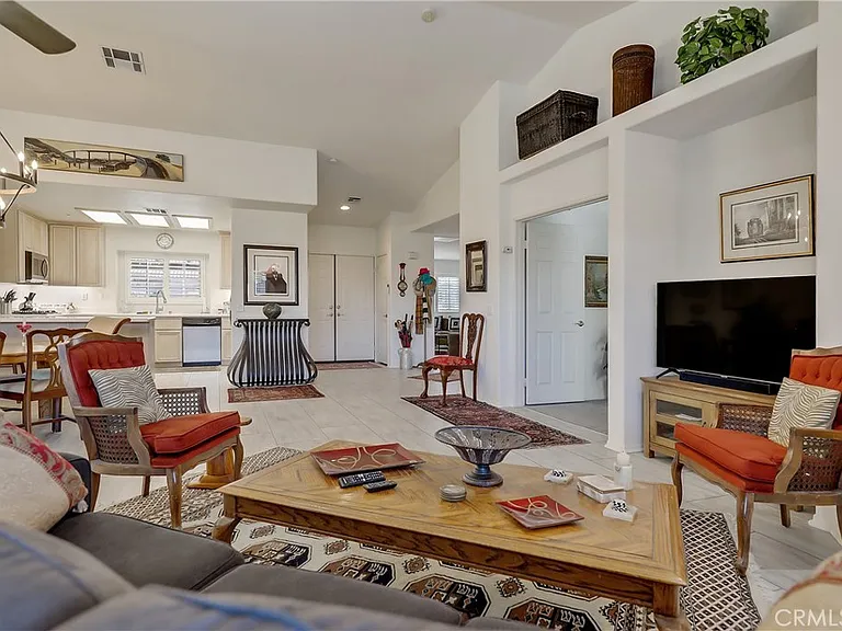 43760 Milan Ct — Photo 8