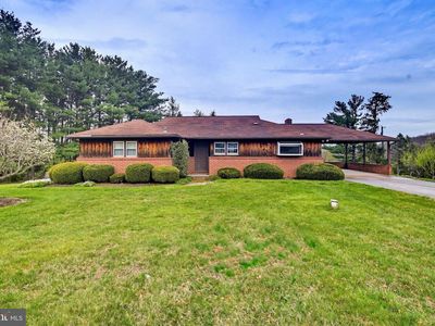 922 Gahle Rd, Westminster, MD 21157