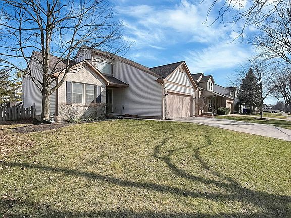 2nd image of 824 Cape Henry Dr