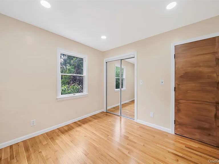 2 Berkeley Pl — Photo 18