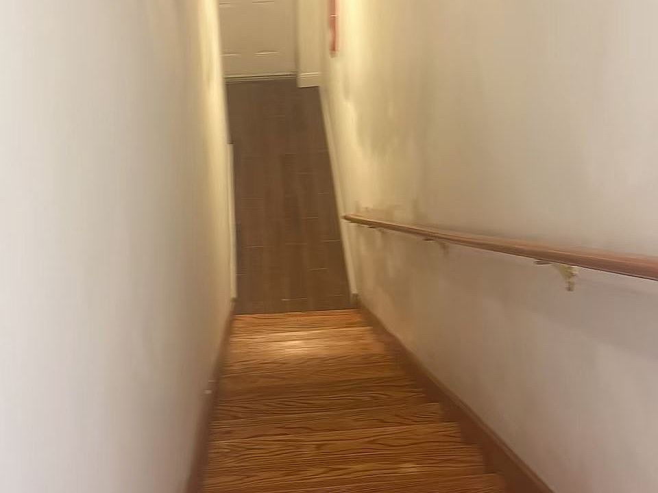 1st image of 1605 Parrish St Floor 1