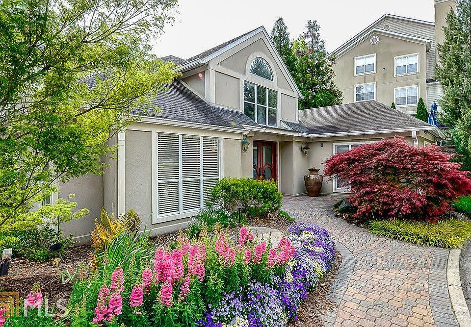 2nd image of 4246 River Green Dr NW