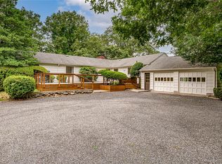 3 South Run, Cold Spring Harbor, NY 11724