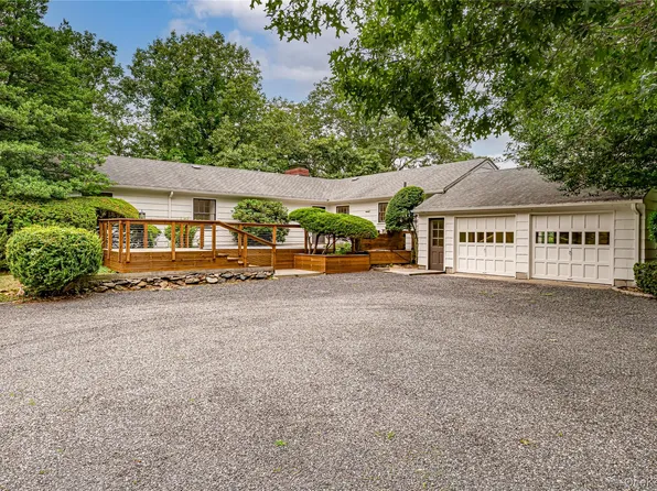 3 South Run, Cold Spring Harbor, NY 11724