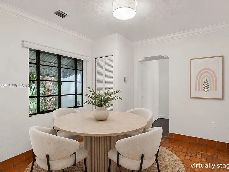 5390 Sunset Dr — Photo 7