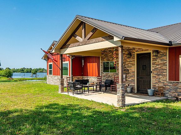 4th image of 233 Cornbridge Lake Rd