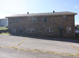 211 N 5th St, Clarksville, TN 37040