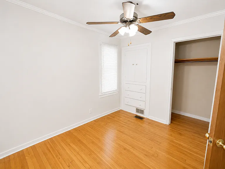 1064 11th Ave SE #3 — Photo 3