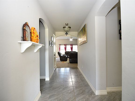 3rd image of 4519 W Aggie Dr