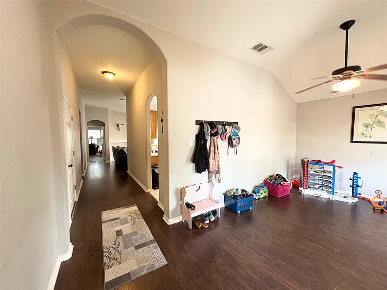2204 Bakers Way — Photo 5