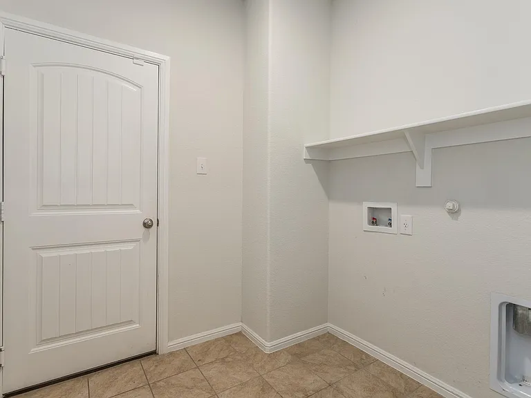 6901 Freeboard Way — Photo 6