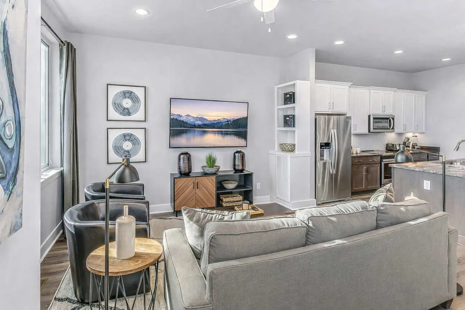 8 bed, 8.0 bath, 3487 sqft, $11,598 — Photo 3