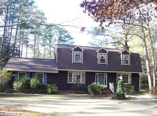 2118 Glebe Rd, Mathews, VA 23109