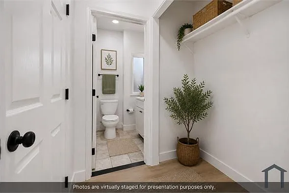 719 W 47th St #2 — Photo 5