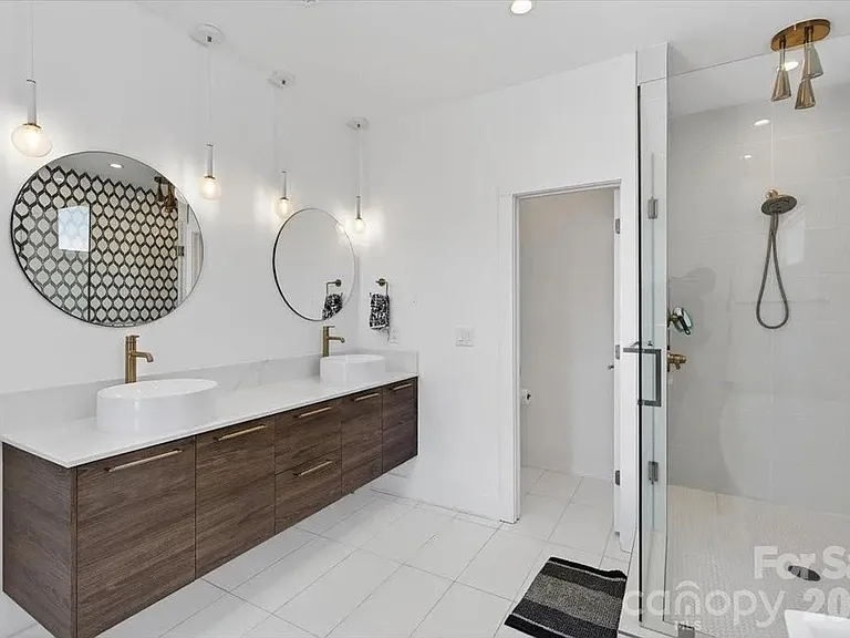 120 Mattoon St — Photo 8