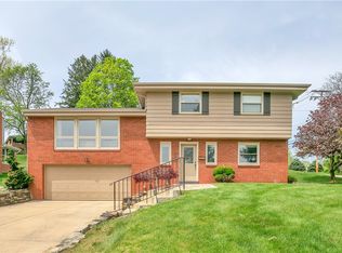 1300 Deerfield Dr, Monroeville, PA 15146