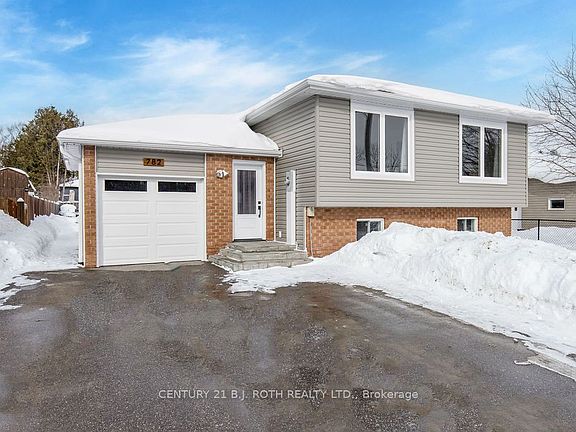 2nd image of 782 Chestnut St