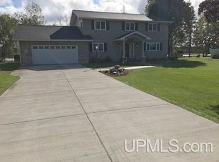 10270 U.4 Ln, Rapid River, MI 49878