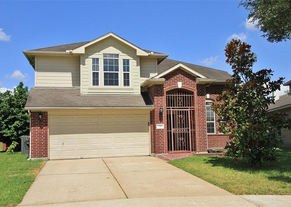 1st image of 718 Vista Grove Cir