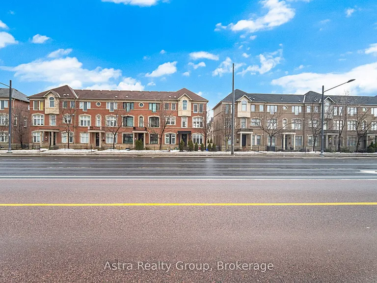 4731 Highway 7 — Photo 2