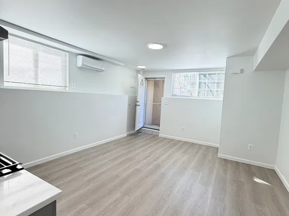 789 Rossville Ave #1S, Staten Island, NY 10309