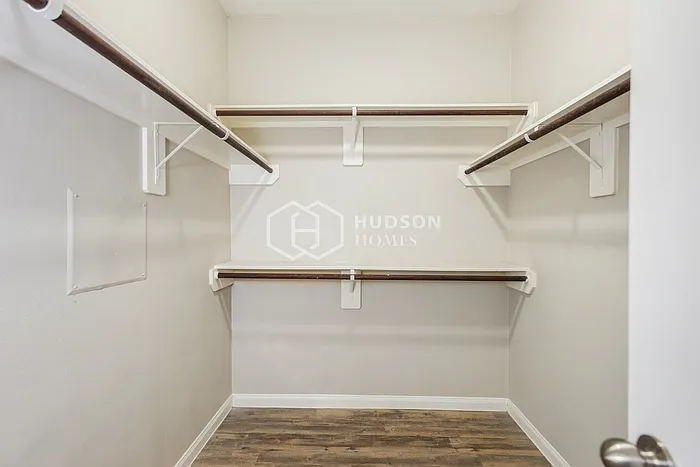 11243 Glenforest Dr — Photo 10