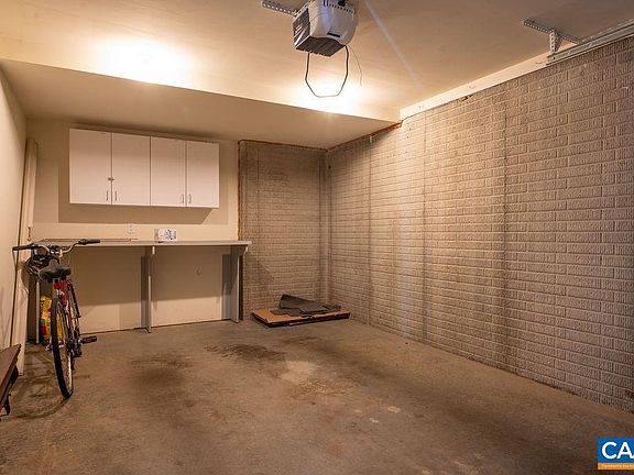 4th image of 106 Melbourne Park #E