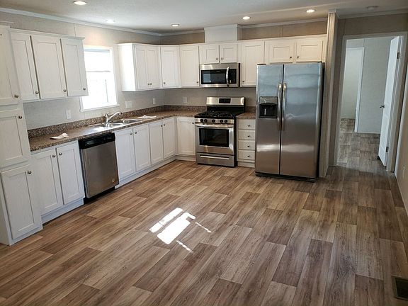 2nd image of 503 De Ville Dr