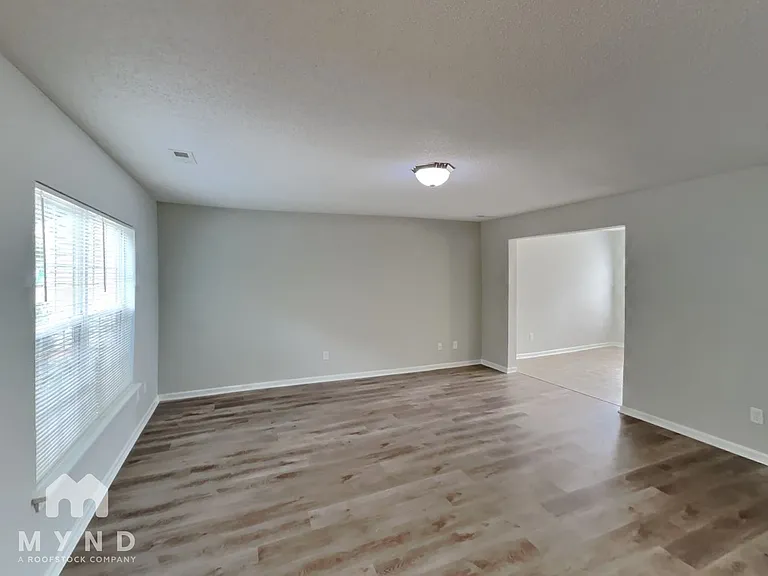 1219 Hunter Forest Ct — Photo 10