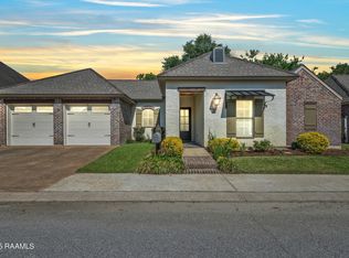 205 Petrus Dr, Broussard, LA 70518