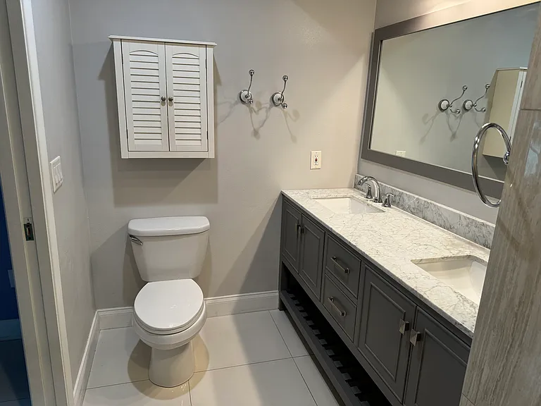 311 Island Way #201 — Photo 29